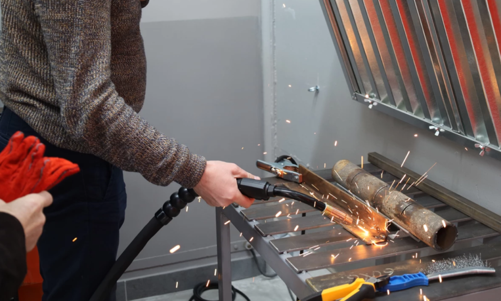 Прощання з воїнами, захворюваність на ГРВІ, ремонт вулиць у Львові: головні новини дня - 5