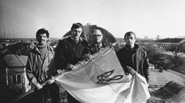як вперше підняли прапор у Стрию у 1990 році