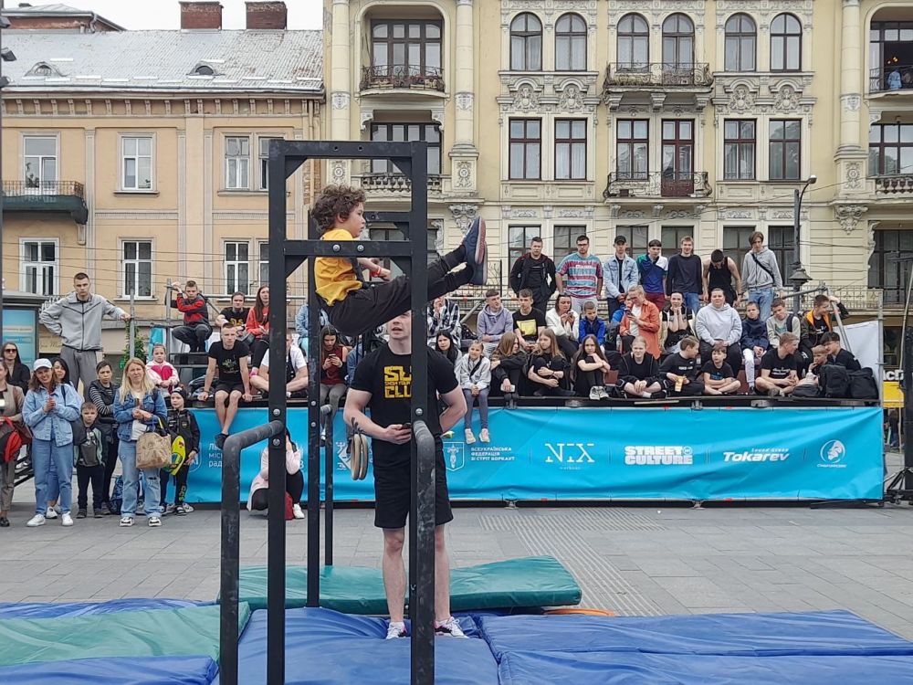 У Львові відбувається чемпіонат України зі стріт воркауту - 6