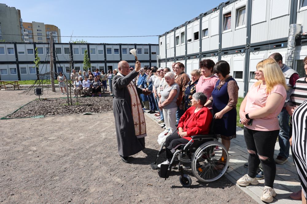 На Великдень у містечку на Сихові помолились за перемогу України - 5