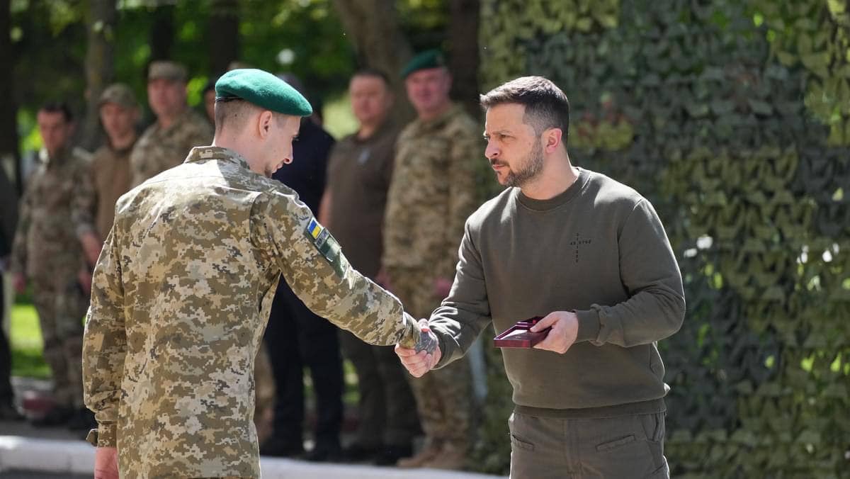 Президент України нагородив прикордонників Львівського загону почесними орденами за особисту мужність