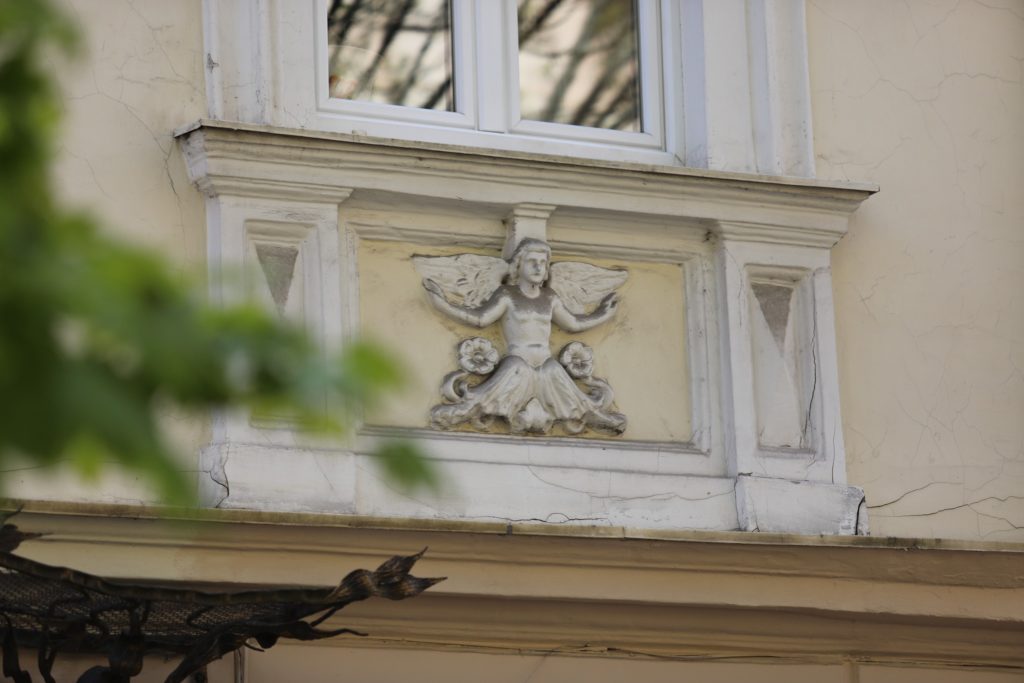Про історію будівель у Львові, або Мандруємо вулицею Мирослава Скорика - 7