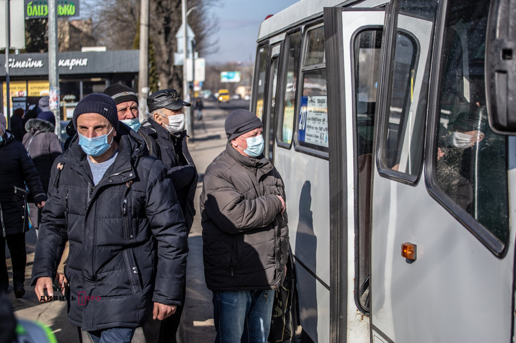 До котрої години у Львові курсує громадський транспорт і чи продовжать час його роботи - 3