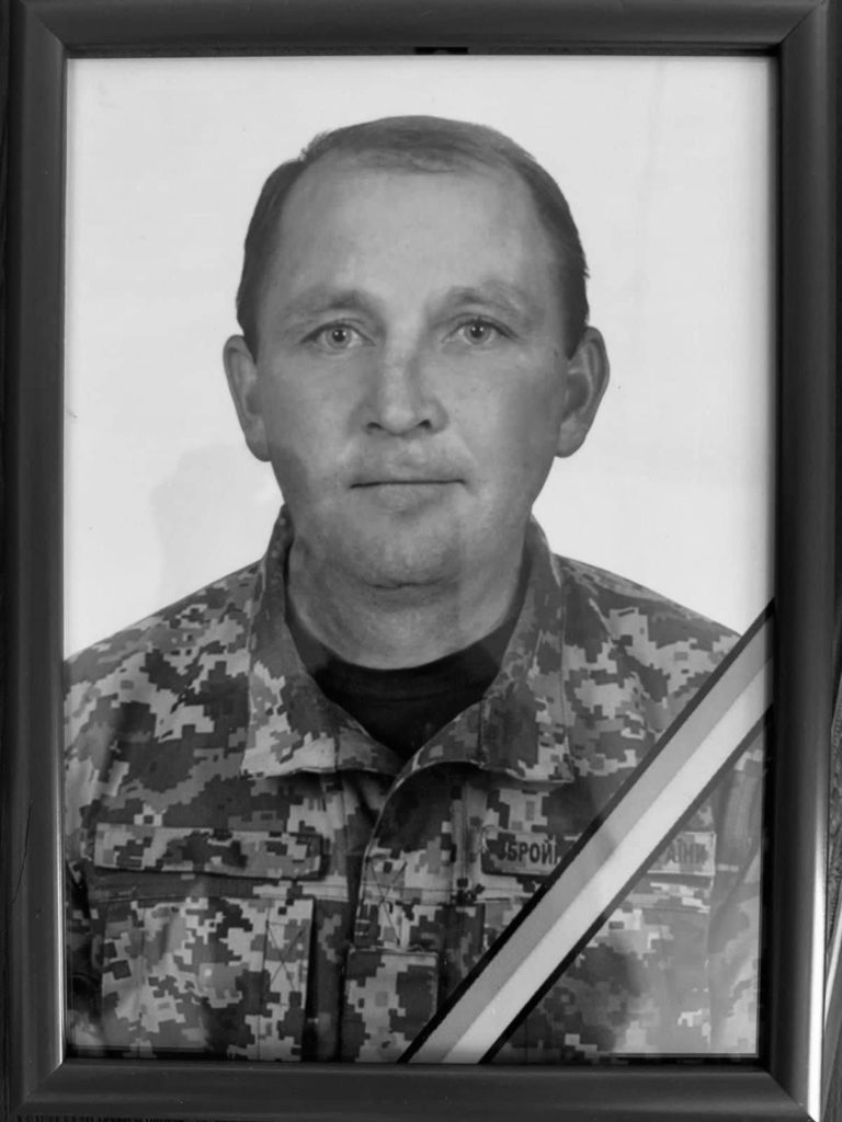 На Львівщині 21 червня прощаються із трьома полеглими воїнами - 4