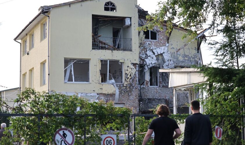 Житловий будинок в Малехові, який постраждав через російський обстріл 19 червня 2024 року