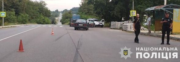 На Львівщині автомобіль збив 13-річну дівчинку - 3