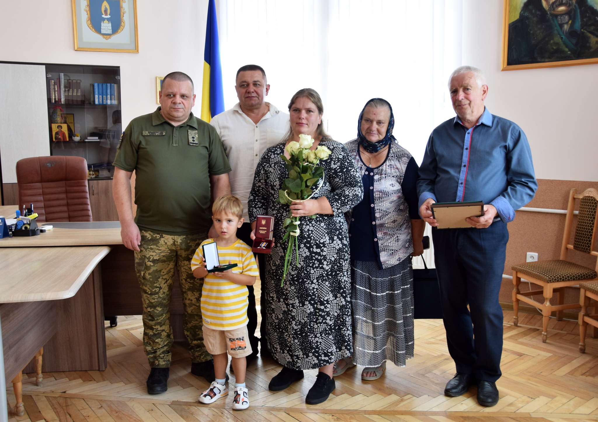 На Львівщині родинам полеглих прикордонників вручили державні нагороди - 14