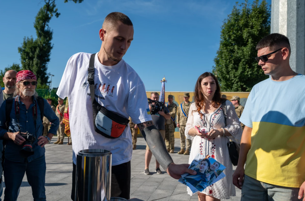 До Дня Державного Прапора у Львові заклали капсулу часу - 4