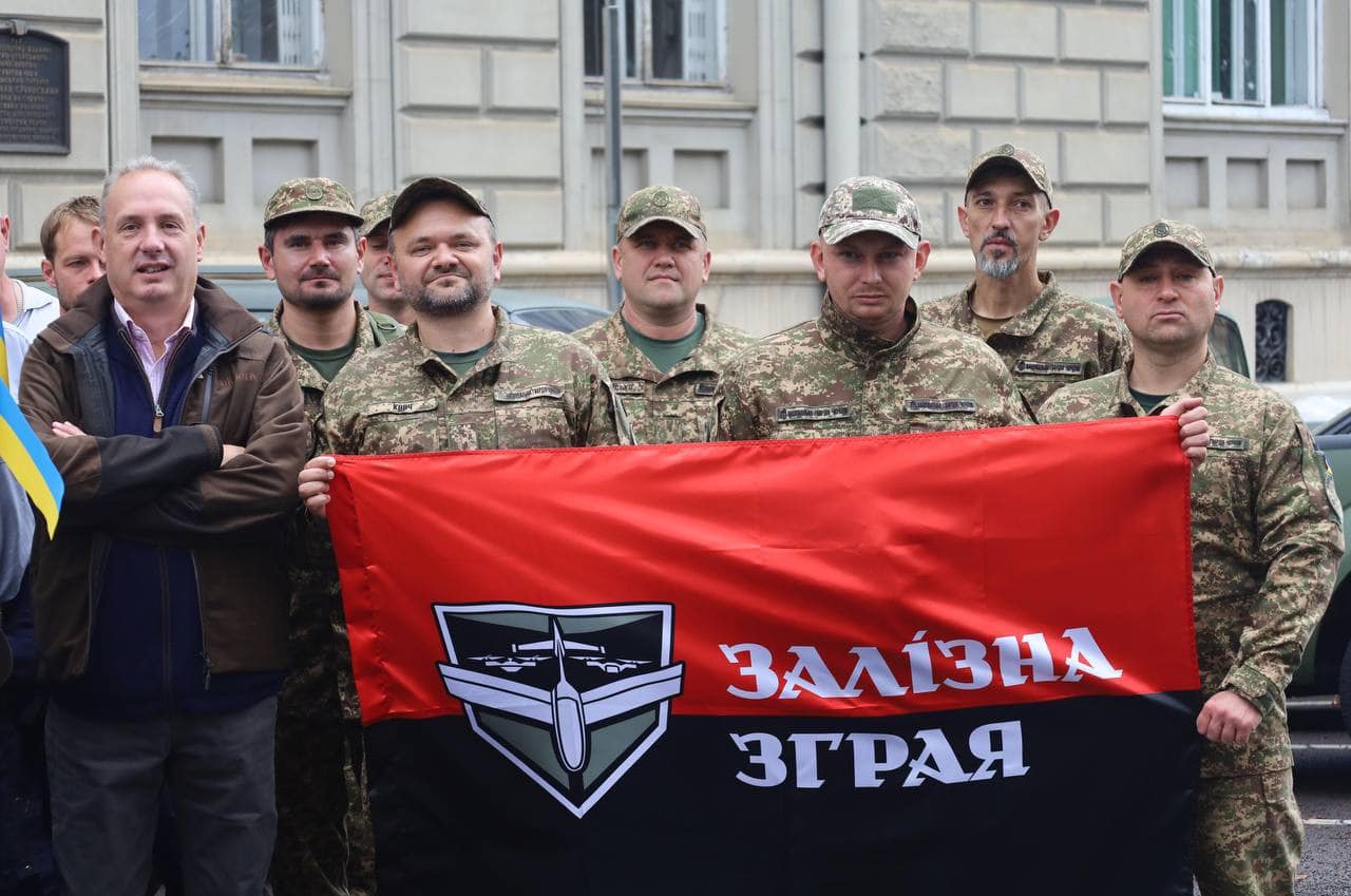 Британські фермери привезли на Львівщину три десятки автомобілів - 6