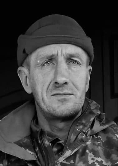 На Львівщині сьогодні попрощаються з трьома воїнами: що про них відомо - 2