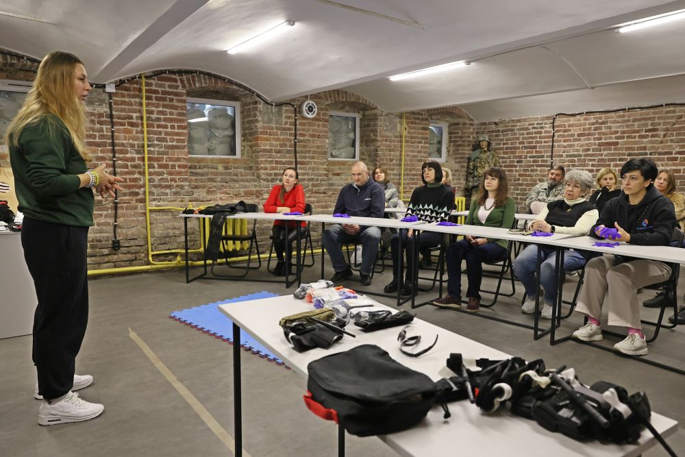 У львівських центрах навчально-патріотичного виховання провели перші відкриті тренінги для всіх охочих - 11