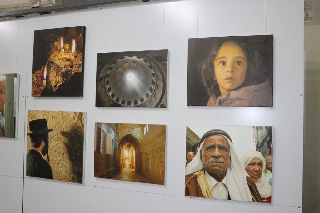 Виставку ізраїльського фотохудожника про Єрусалим відкрили у Львові - 2