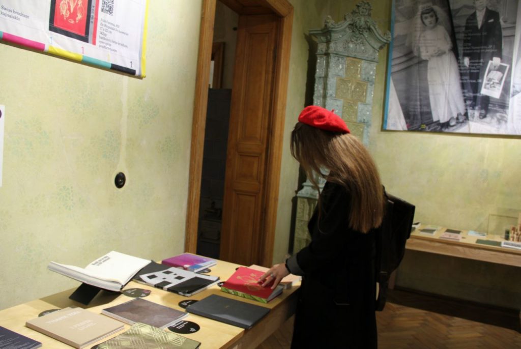 Повернення тіл воїнів, великодні традиції та зруйновані пам'ятки Львівщини: головні новини дня - 7