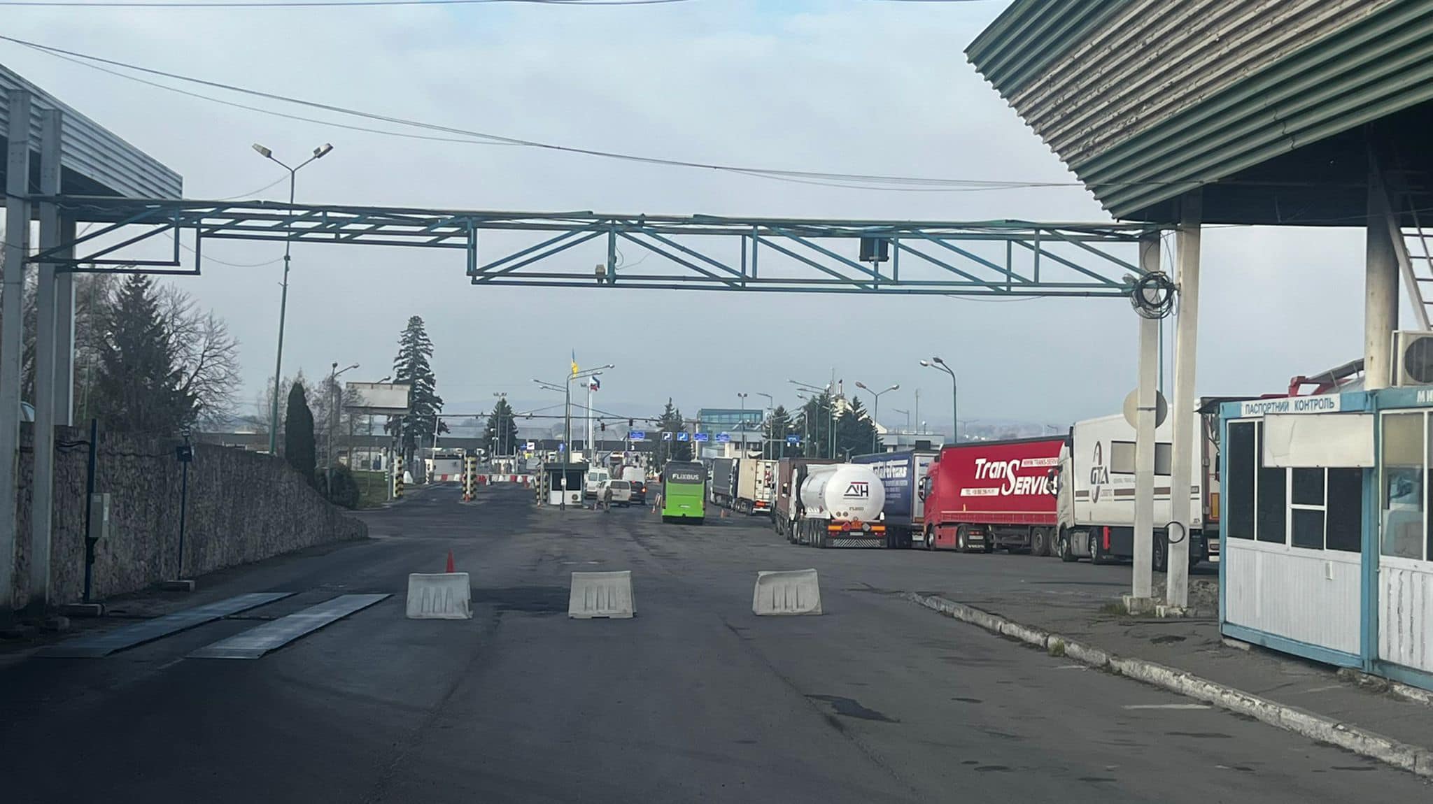 Протест у Польщі: фермери блокують рух вантажівок на пункті пропуску «Шегині-Медика» - 4