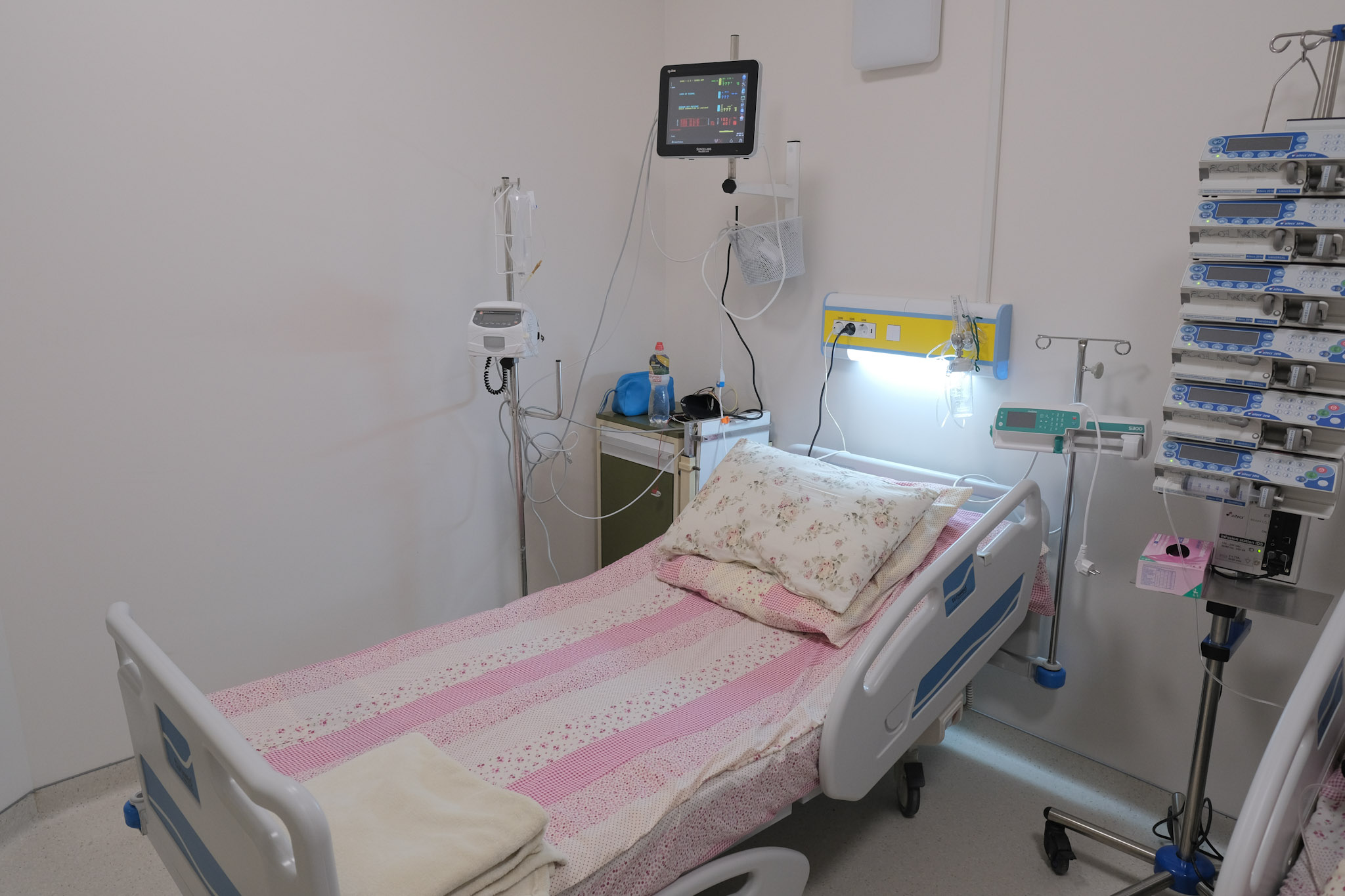 У львівській дитячій лікарні відремонтували палати для лікування важкохворих дітей - 2
