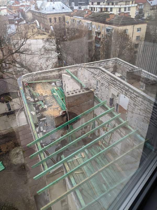 У Львові мешканець самовільно надбудовує поверх у будинку-пам’ятці - 3