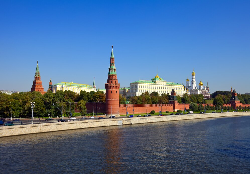 kind-moscow-kremlin_1398-4404