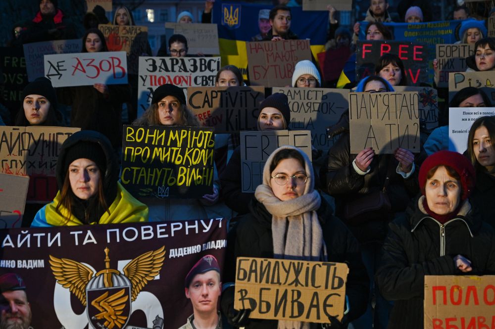 У Львові рідні військових, що у полоні, організували щемливі акції - 2