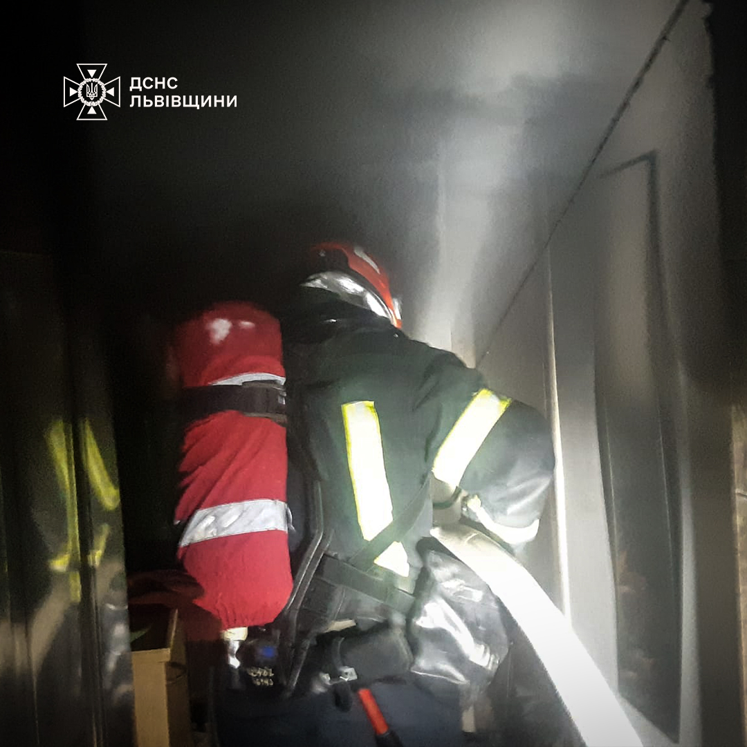 У Львові внаслідок пожежі загинув чоловік - 5