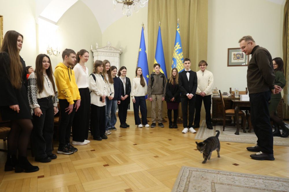 15 найрозумніших львівських учнів отримали премії у розмірі 30 тисяч гривень - 4