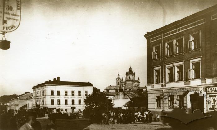Який вигляд мали вулиці Львова понад сто років тому: старі знимки міста - 17