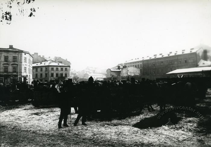 Який вигляд мали вулиці Львова понад сто років тому: старі знимки міста - 8