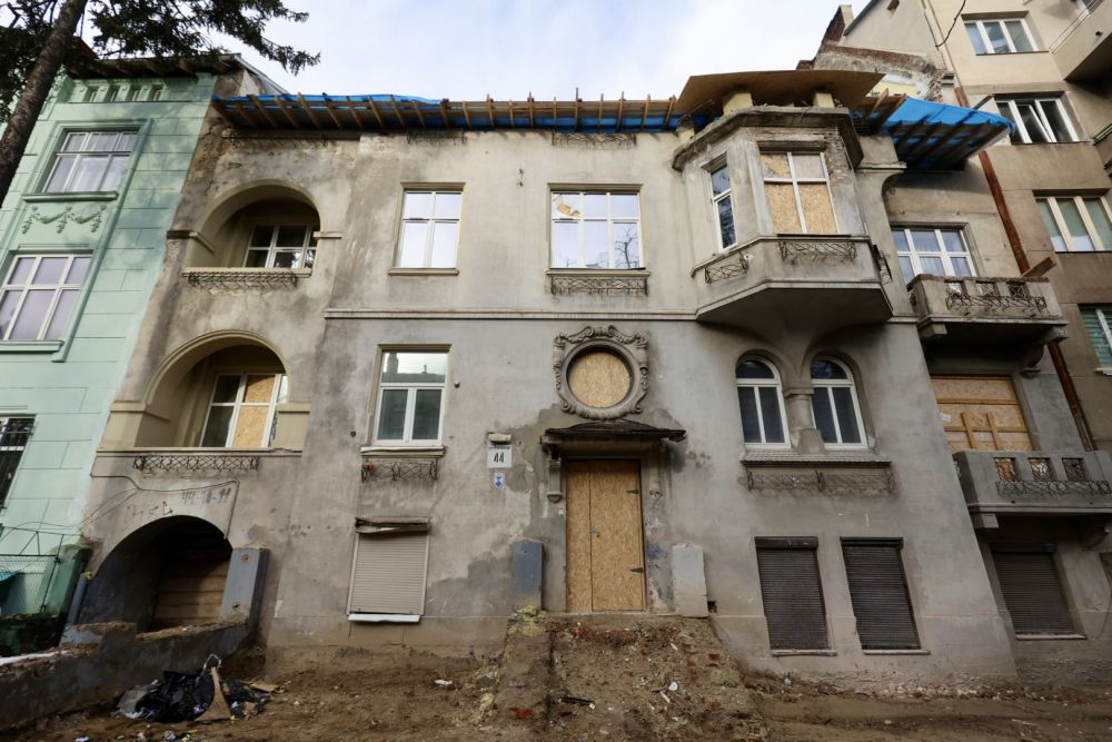 будинок на Коновальця, 44
