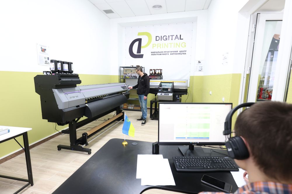 У трьох львівських закладах професійно-технічної освіти відкрили навчально-виробничі хаби - 9