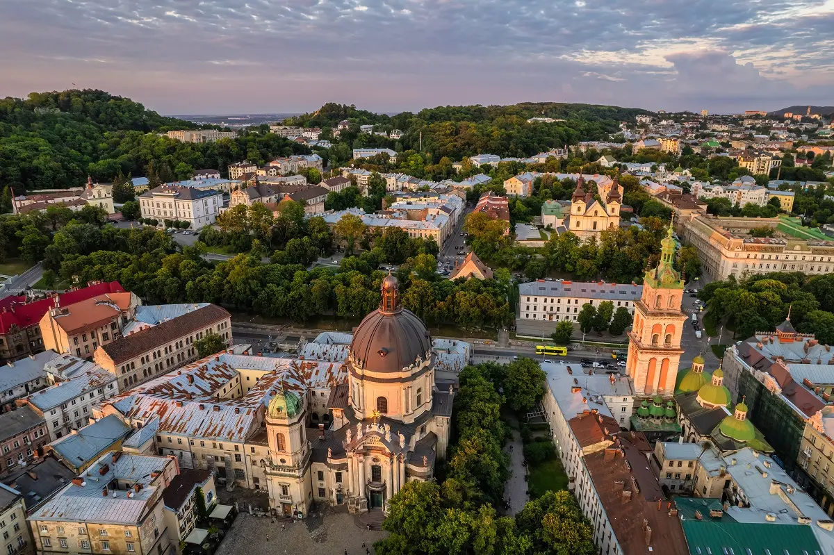 львів