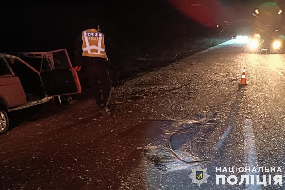 На Львівщині внаслідок зіткнення з фурою загинув водій «Жигулів» - 3