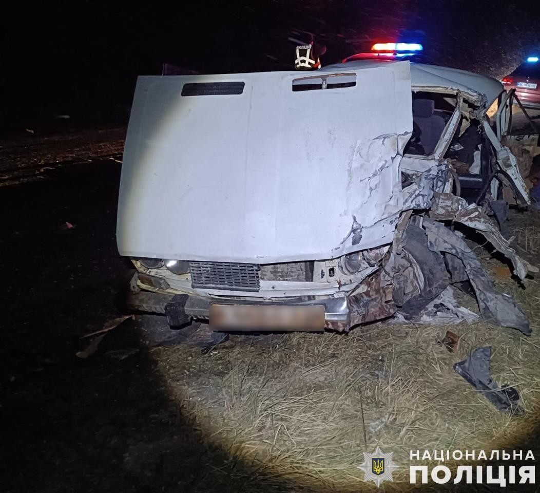 На Львівщині внаслідок зіткнення з фурою загинув водій «Жигулів» - 4