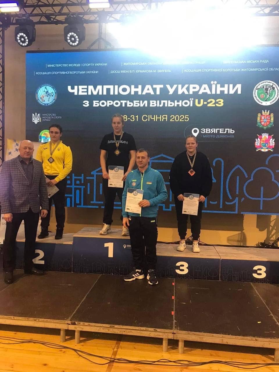 Спортсмени зі Львівщини тріумфували на Чемпіонаті України з вільної боротьби - 7