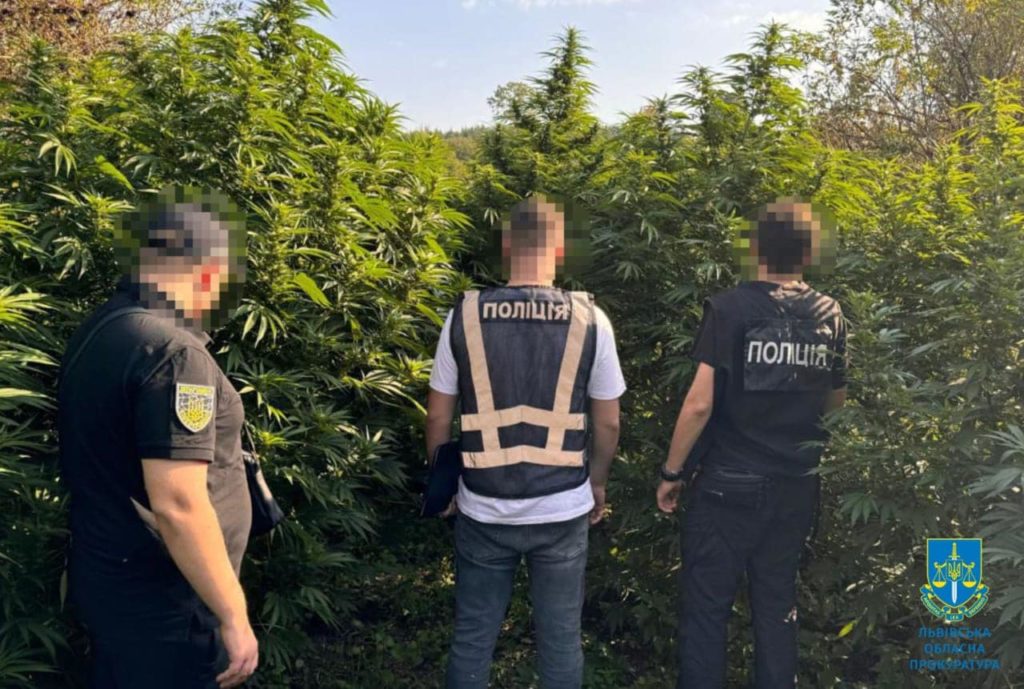 У Львові ліквідували нарколабораторію з щомісячним прибутком близько 2 млн грн - 2