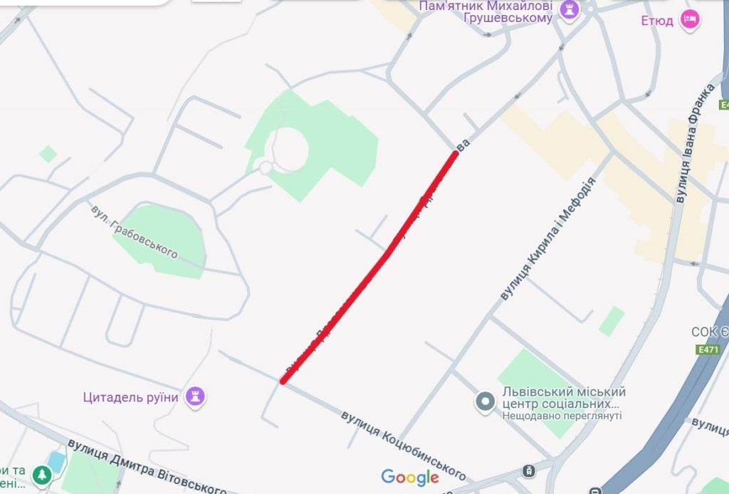 На одній з вулиць Львова роблять доступнішим тротуар - 2