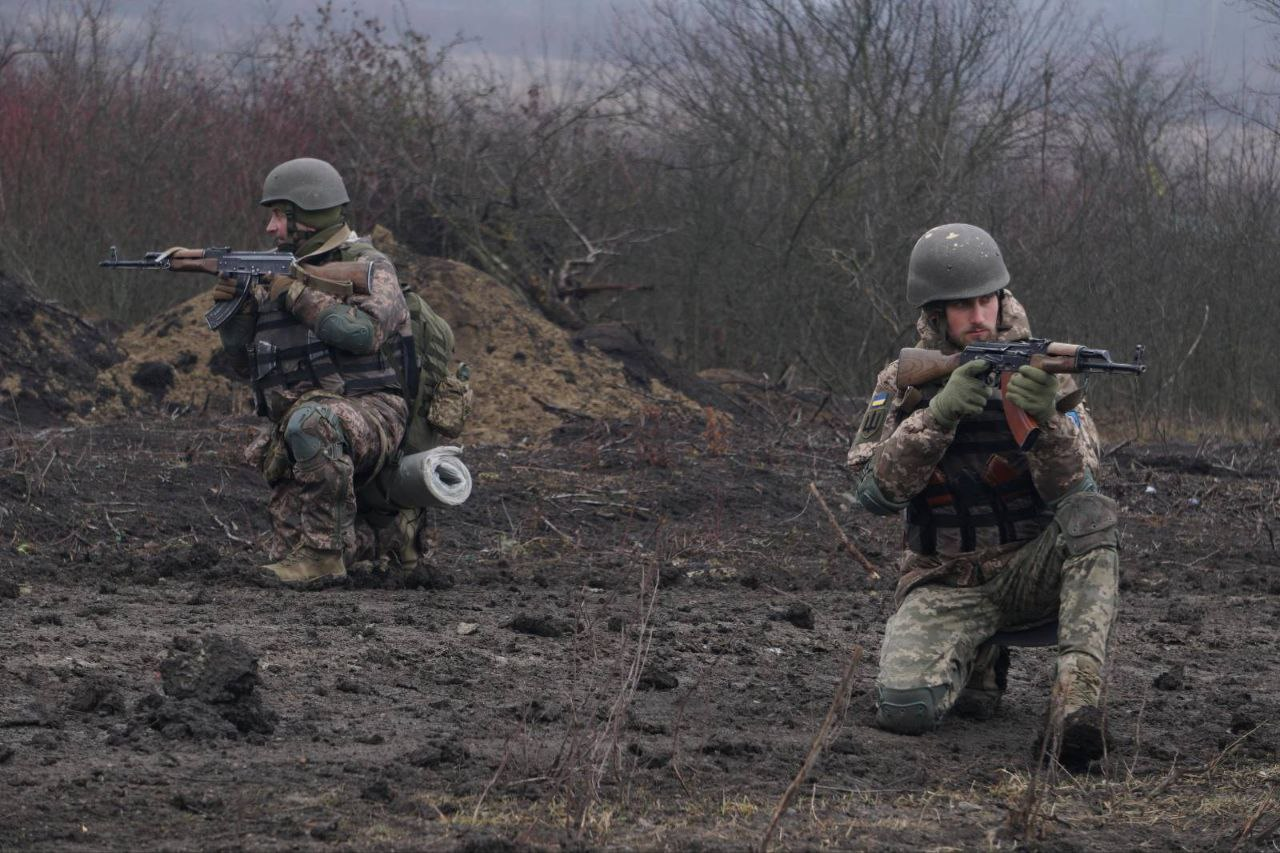 українські воїни