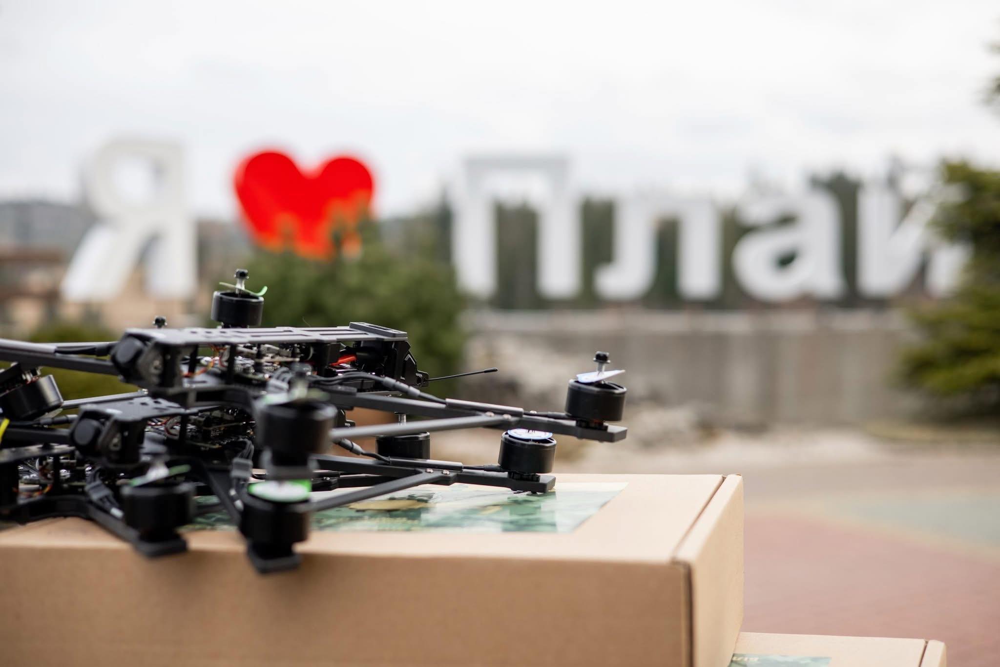 Львівщина відзначила два роки «Пташок Перемоги»: 120 FPV-дронів та майже 21 мільйон гривень для захисників - 11