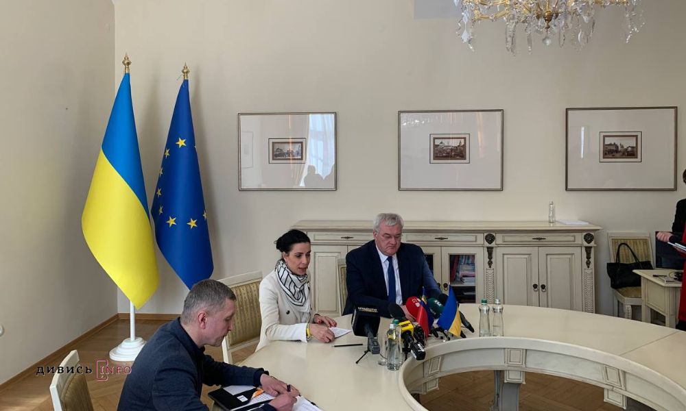 Вирок корегувальнику ракет, повернення Митрополичих садів, Школи супергероїв: головні новини дня - 5