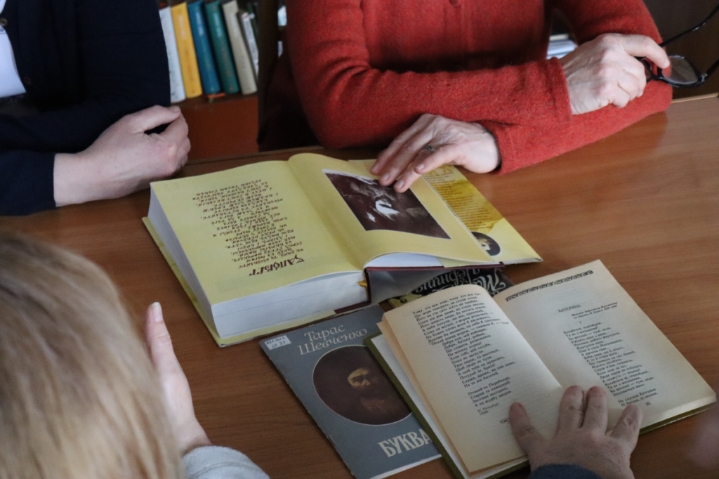 Розмовний клуб у львівській бібліотеці: місце, де українська мова об’єднує - 9