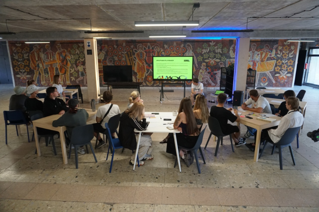 Чому важливо, щоб були якісні молодіжні простори — керівник Urban Camp Lviv Віктор Чулановський - 15