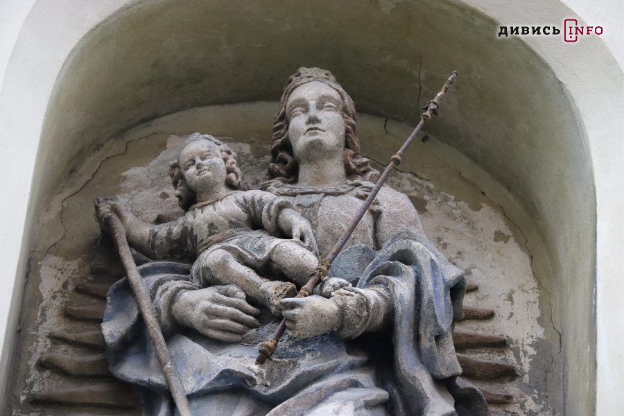 Львів у деталях: скульптури, барельєфи та пам'ятники (фоторепортаж) - 11