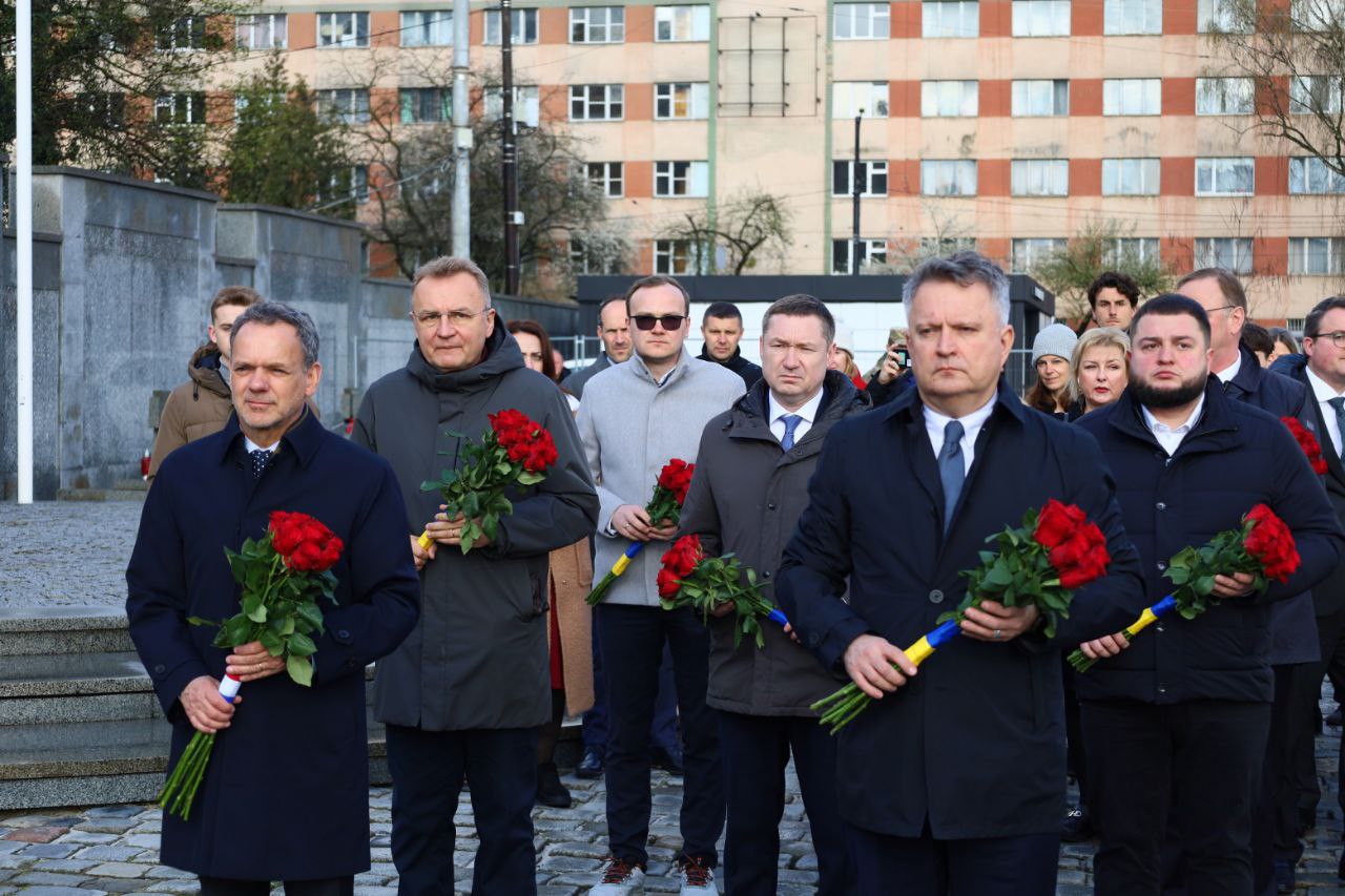До Львова прибув Міністр закордонних справ Нідерландів - 3