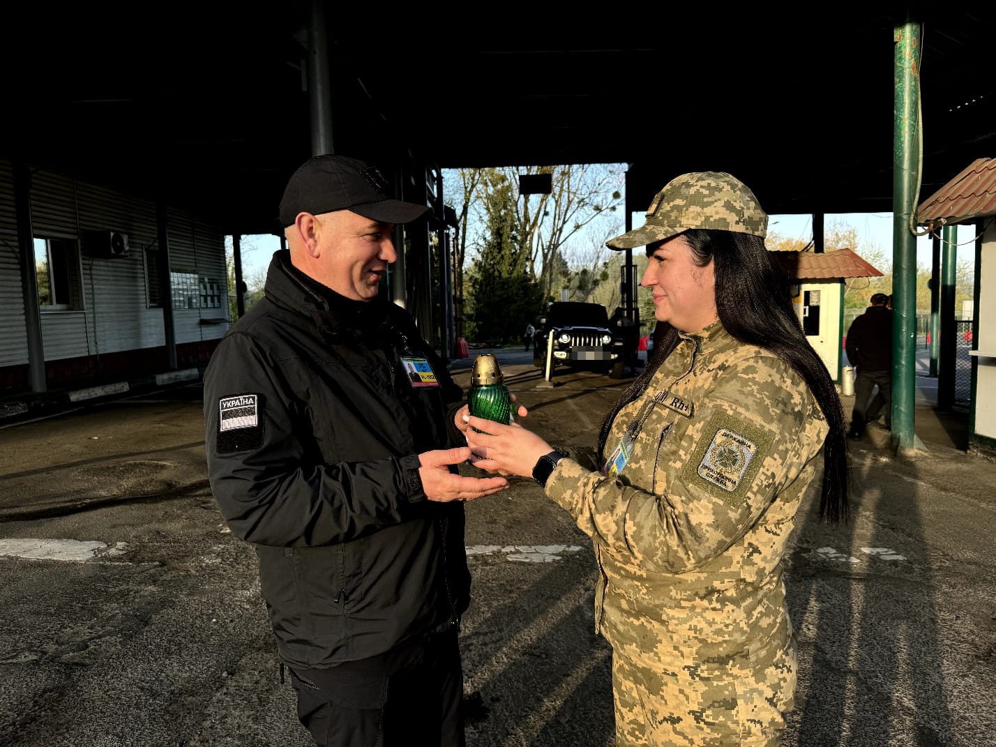 В Україну з Єрусалима прибув Благодатний вогонь - 3