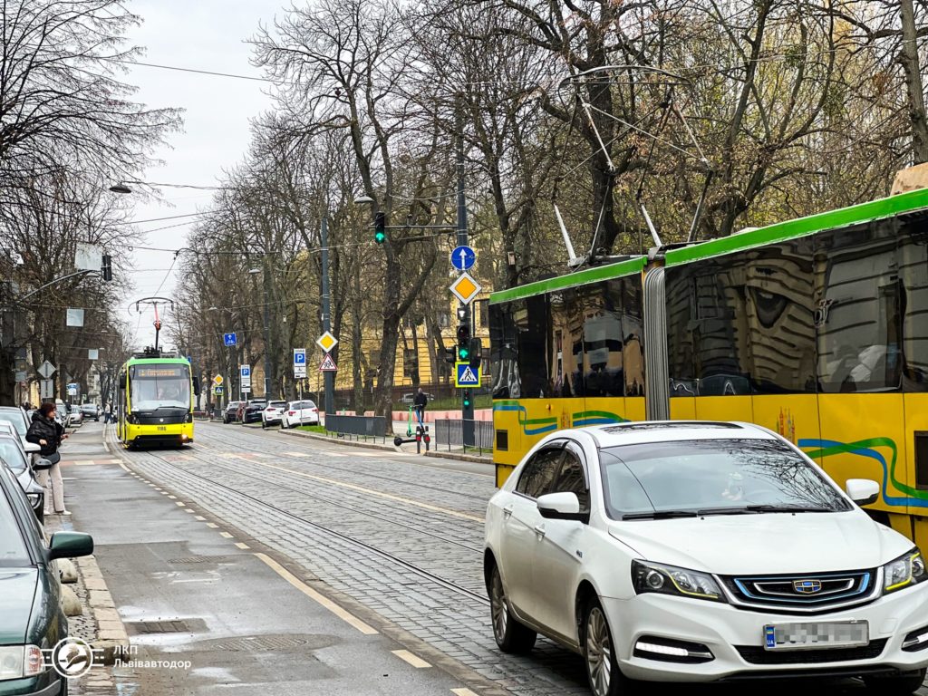 «Смарт», «зелена хвиля», пріоритетність транспорту: які світлофорні режими діють у Львові - 5