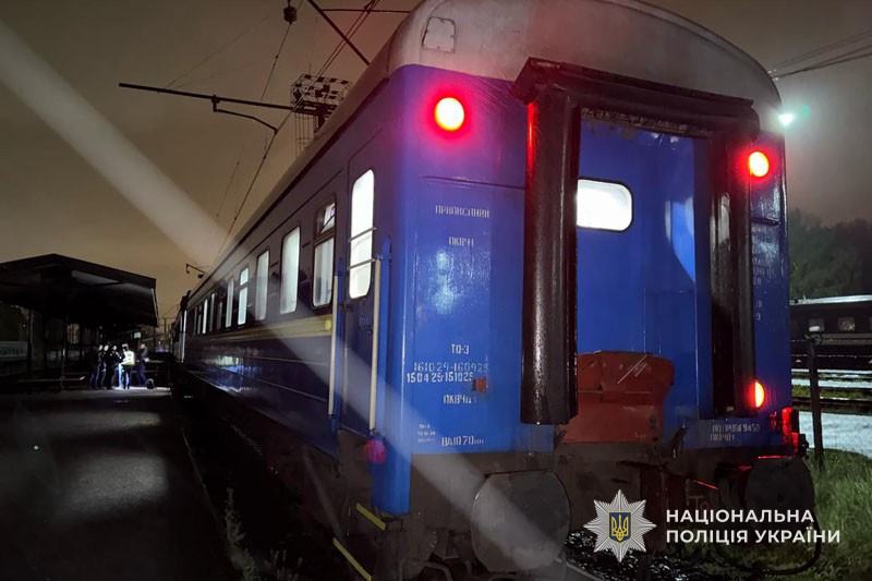 У Львові пасажирський поїзд смертельно травмував чоловіка - 3