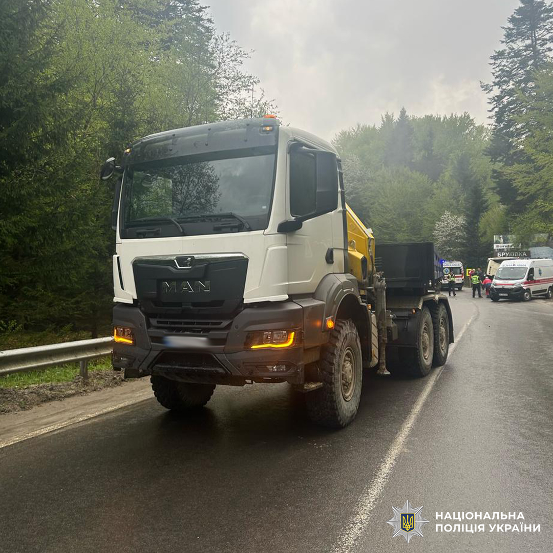 На Львівщині в автомобільній аварії загинула 12-річна дівчинка - 3
