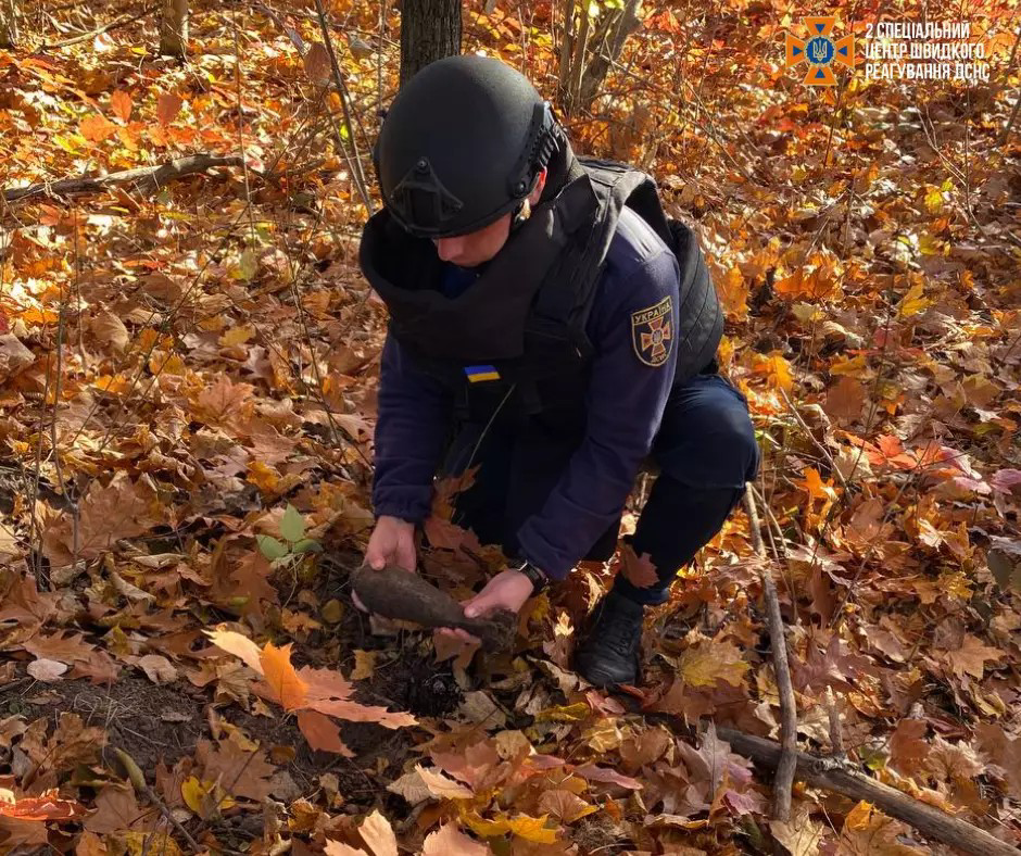 Торік на Львівщині виявили майже пів тисячі вибухонебезпечних предметів: як діяти в таких ситуаціях - 9