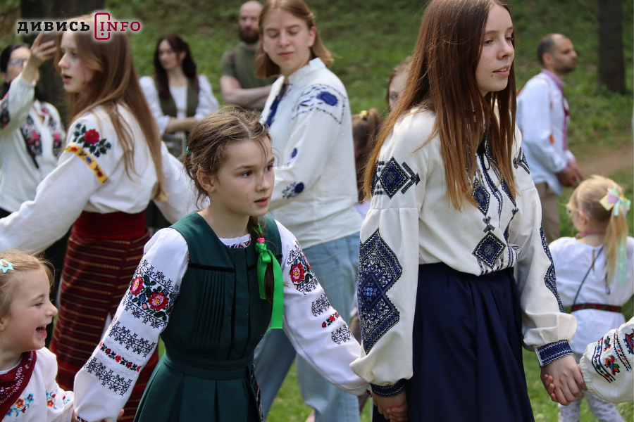 Як у Львові святкували Великдень у Шевченківському гаю цього року (фото) - 9