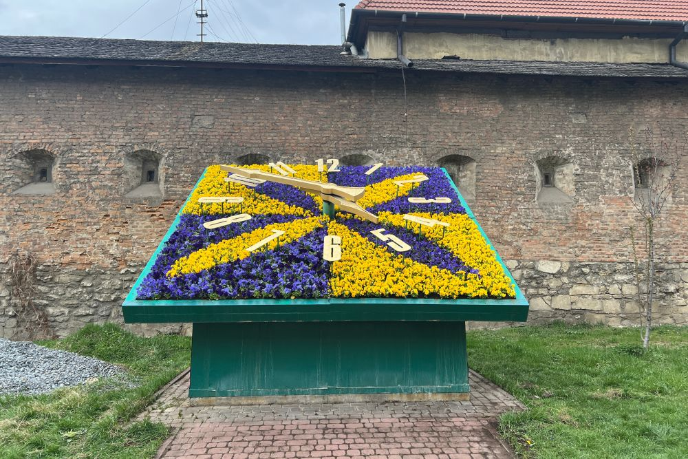 квітковий годинник