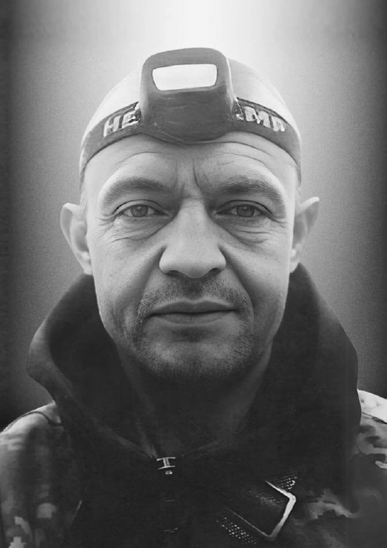 Сьогодні на Львівщині попрощаються з дев'ятьма воїнами — що про них відомо - 9