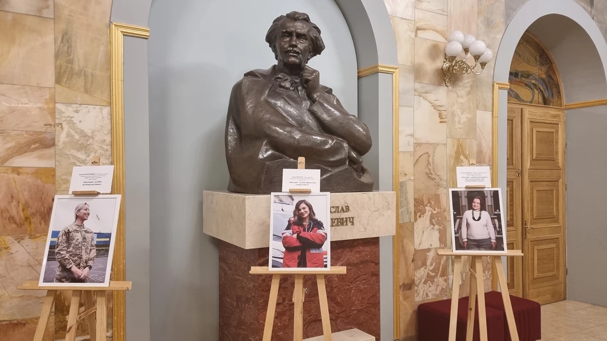 У Львові представили фотопроєкт «Бути мамою – це бути світом і світлом!» - 3